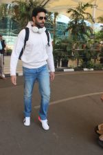Abhishek Bachchan snapped at airport on 22nd Jan 2016